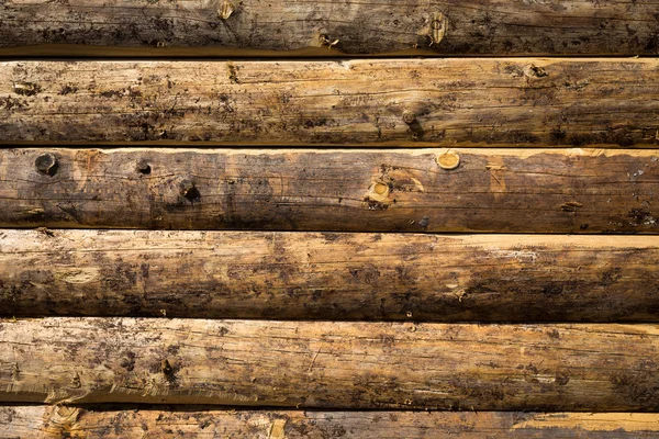 Дерев'яна стіна з колод — стокове фото