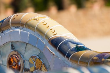 Mozaik park guell, barcelona içinde ayrıntı closeup 