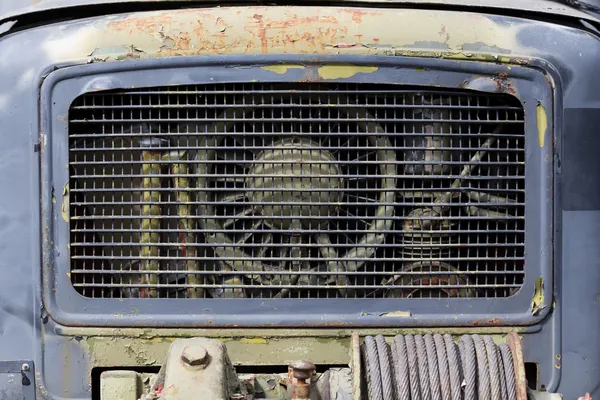 Front grill of old rusted truck — Stock Photo, Image