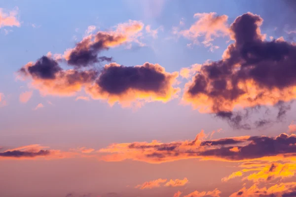 海面上戏剧性的落日.天空背景 — 图库照片