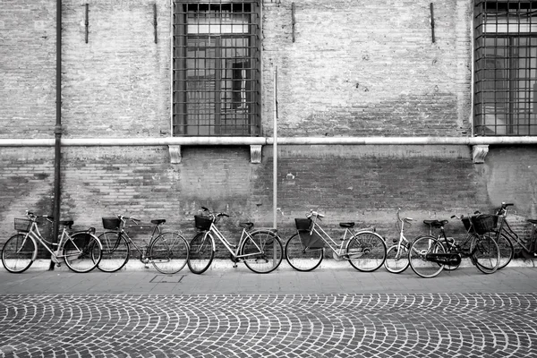 İtalyan eski tip bisikletler — Stok fotoğraf