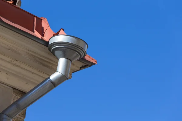 Rain gutters on old home — Stock Photo, Image