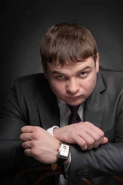 Portrait of thoughtful, serious man. — Stock Photo, Image