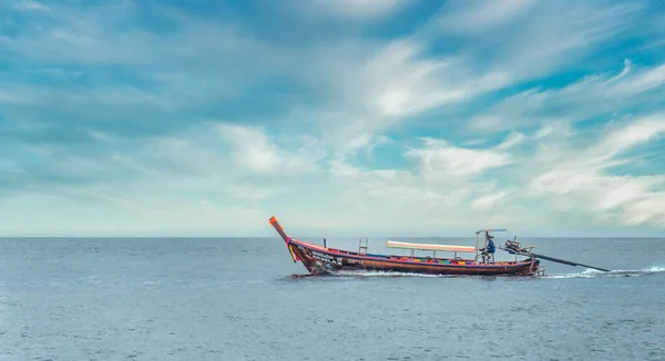 Thai Longboats Seas Coast Phi Phi — стоковое фото