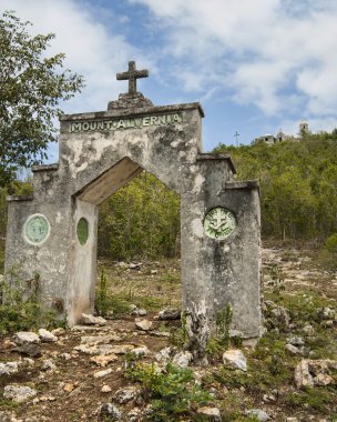mount alvernia, hermitage