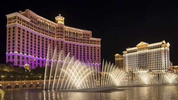 Spettacolo d'acqua a Bellagio — Foto Stock