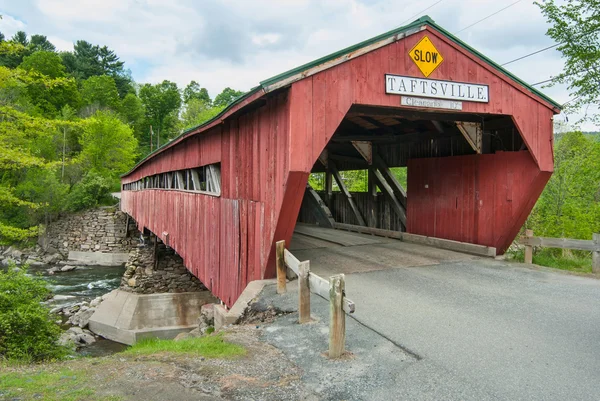 Podul acoperit din Taftsville Vermont — Fotografie, imagine de stoc