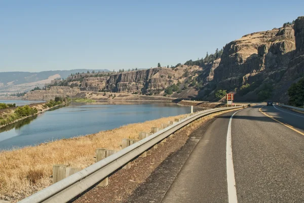 Washington Route 14 in Columbia River Gorge — Stock Photo, Image