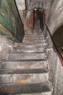 Merdiven-e doğru Brunaleschi'nın kubbe üstündeki