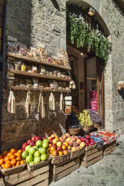 siena İtalya Satılık meyve