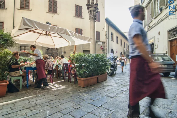 Kafé på piazza — Stockfoto