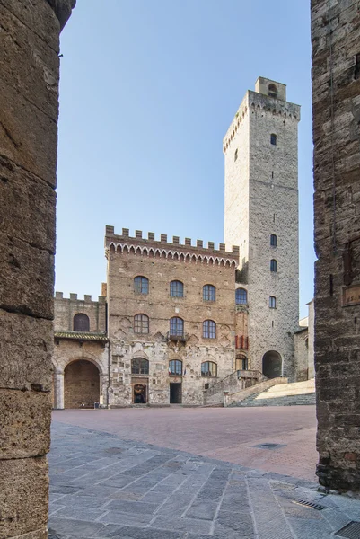 Palazzo del Popolo ในซาน Gimignano — ภาพถ่ายสต็อก