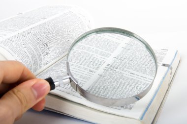 Büyüteç ve sözlük