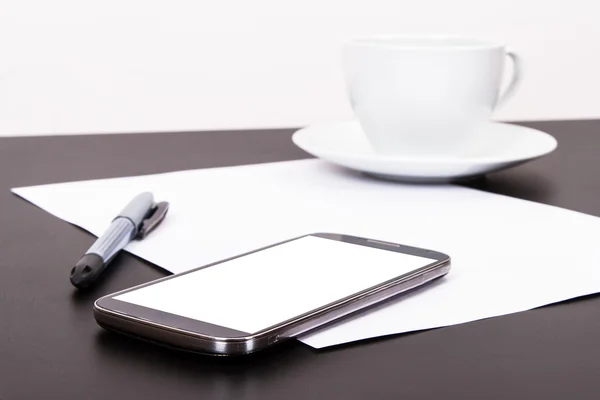 Telefon, kağıt ve kahve — Stok fotoğraf