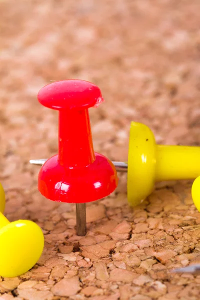 Push pins permanent uit — Stockfoto