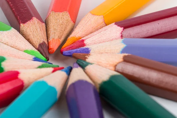 Crayons colorés avec forme ronde — Photo