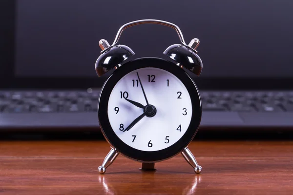Alarm Clock and Laptop — Stock Photo, Image