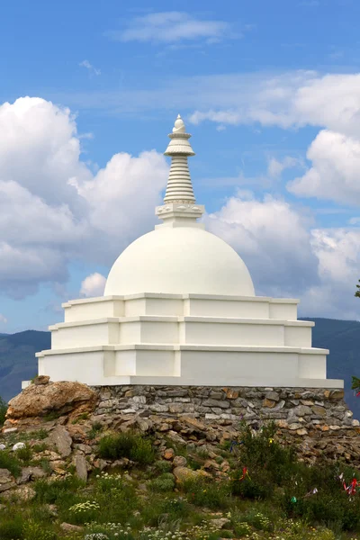 Buddhist mortar on the island Ogoy on Baikal — Stock Photo, Image