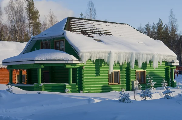 Wooden house in winter — Stock Photo, Image