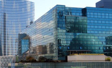 Paris, France, Défense