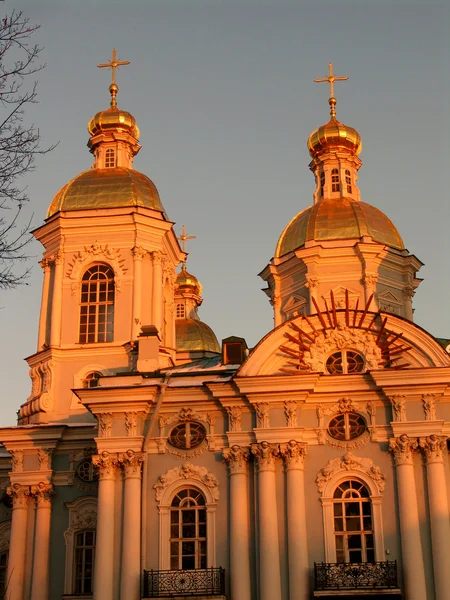 St. petersburg, Isakskatedralen, piazza. — Stockfoto