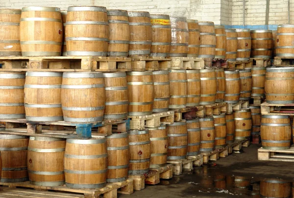 Manufacture and production of barrels — Stock Photo, Image