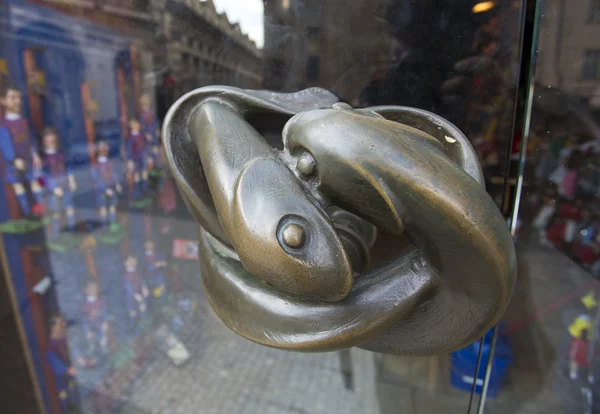 Bronze door handle — Stock Photo, Image