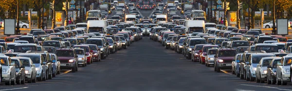 Otomobil, trafik sıkışıklığı