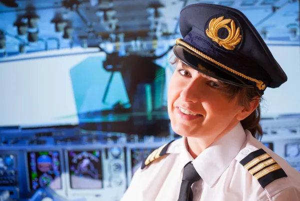 Airline pilot — Stockfoto