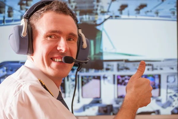 Piloto da companhia aérea — Fotografia de Stock