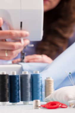 makaraları renk konuları ve dikiş aksesuarları