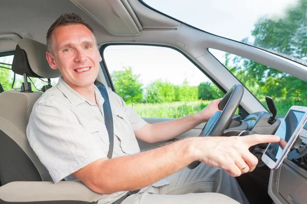 Mannen i bilen — Stockfoto