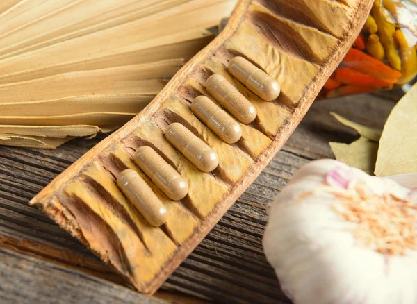 Herbal capsules — Stock Photo, Image