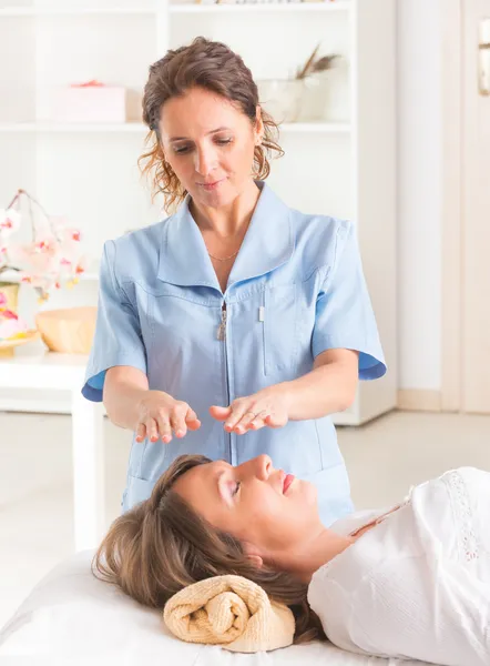 Reiki healing — Stockfoto