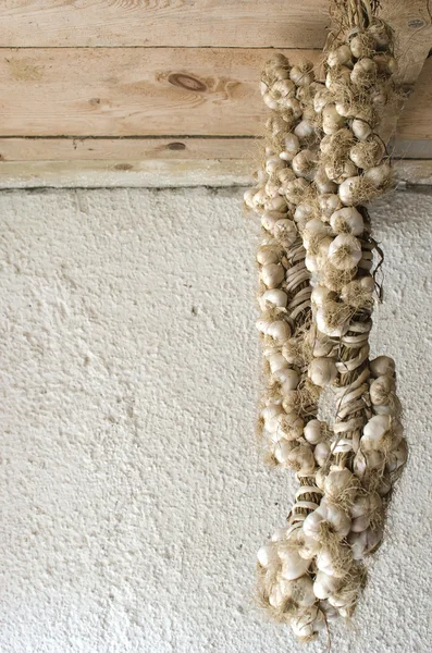 Garlic wreath — Stock Photo, Image