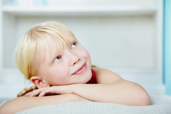 Smiling girl in Santa hat — Stock Photo, Image