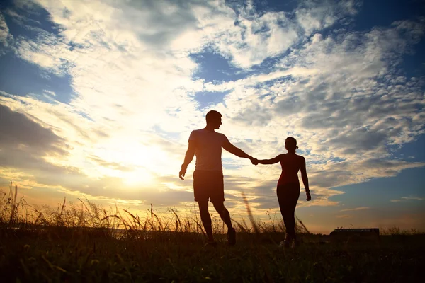 Paar silhouetten — Stockfoto