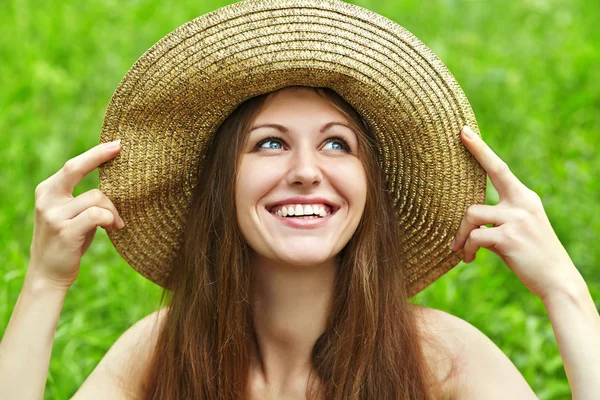 Beautiful woman with hat — Stock Photo, Image