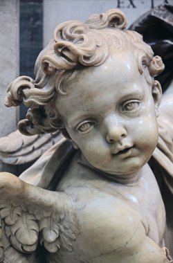 St. Peter Bazilikası'ndaki kutsal su fontundan Cupid, Roma