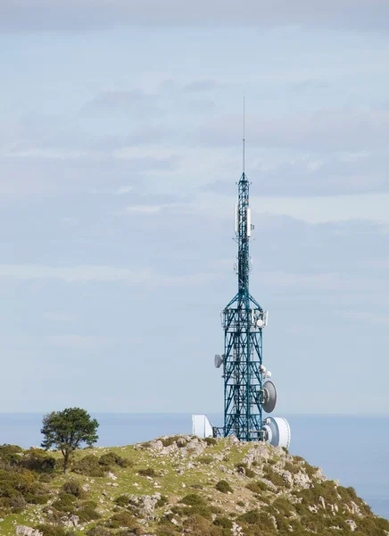 Torre de comunicación — Foto de Stock