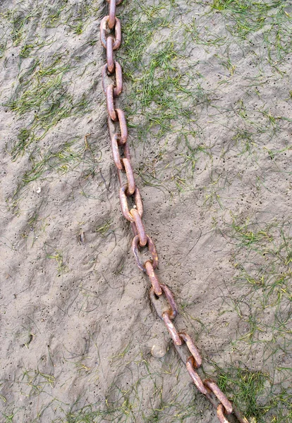 Rostige Kette im Freien — Stockfoto