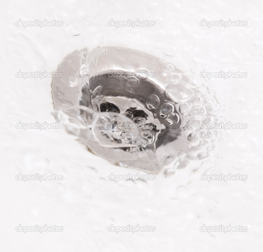 Plughole with water