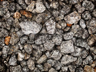 taşlar arka planda yatay bir kompozisyon