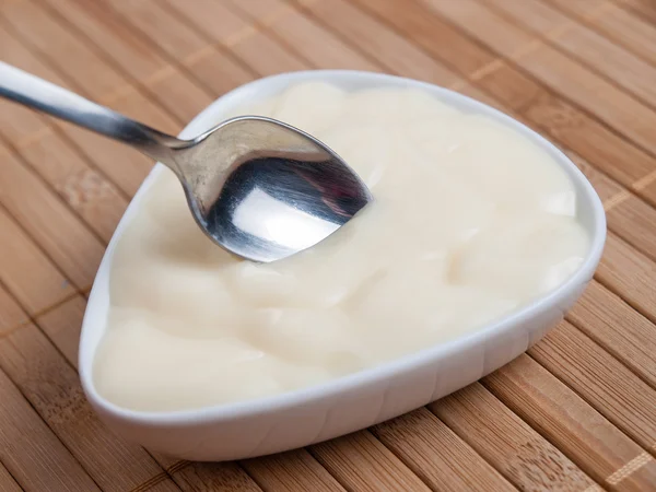 Cucharada de natillas detalle — Foto de Stock