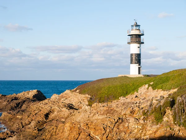 Farol em Illa Pancha, Lugo, Galiza, Espanha . — Fotografia de Stock