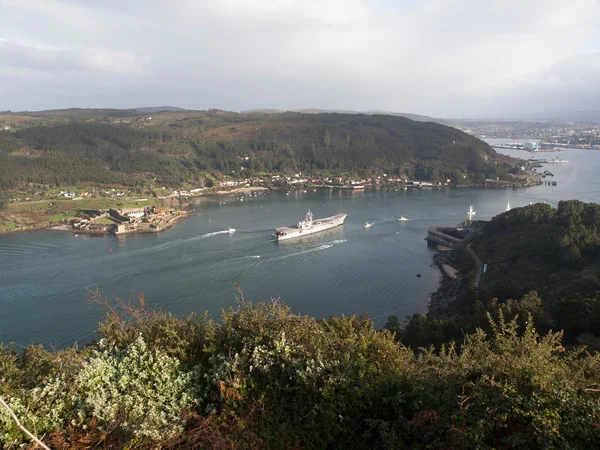 Ferrol, Spanien-februari 08: hangarfartyg principe de asturias — Stockfoto