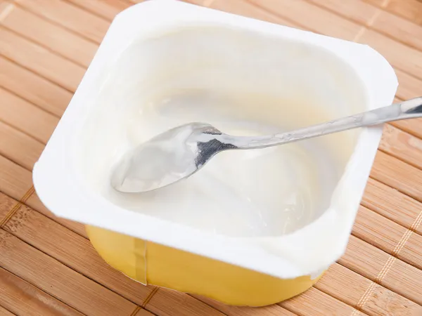 Skrapa resterna av vaniljsås — Stockfoto