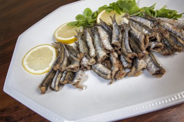Kızarmış hamsi