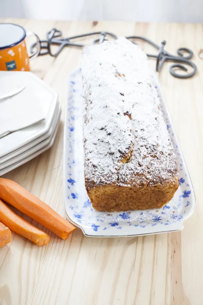 Carots tarta de plumas y almendras — Foto de Stock