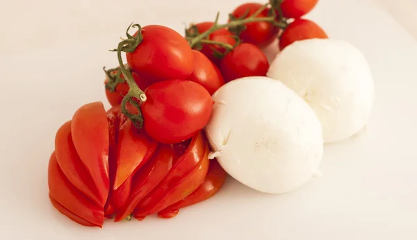 Mozzarella and tomato — Stock Photo, Image